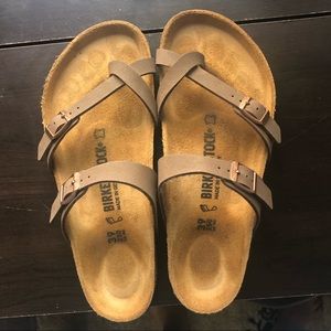 Birkenstock’s Size 8 Women’s